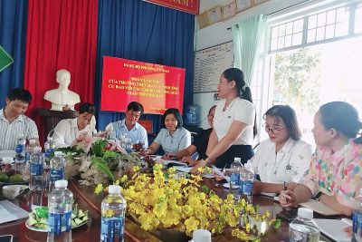 Đoàn làm việc của Đảng ủy phường Cư Bao với các chi bộ Mẫu giáo trên địa bàn